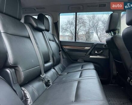 Бежевый Мицубиси Паджеро Вагон, объемом двигателя 3.2 л и пробегом 146 тыс. км за 19200 $, фото 22 на Automoto.ua