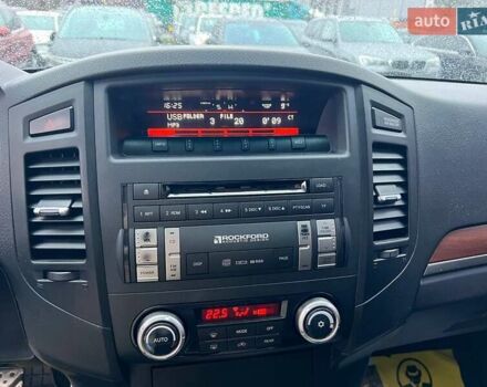 Бежевый Мицубиси Паджеро Вагон, объемом двигателя 3.2 л и пробегом 146 тыс. км за 19200 $, фото 15 на Automoto.ua