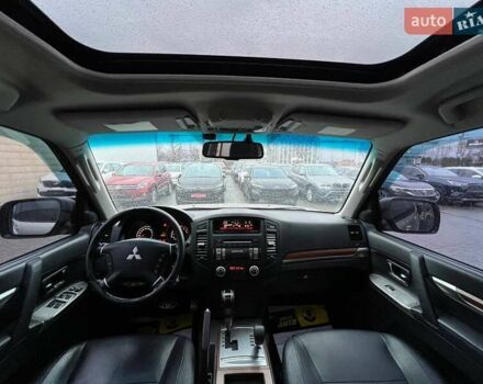 Бежевый Мицубиси Паджеро Вагон, объемом двигателя 3.2 л и пробегом 146 тыс. км за 19200 $, фото 10 на Automoto.ua