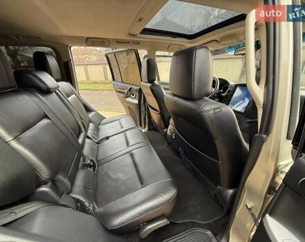 Бежевий Міцубісі Паджеро Вагон, об'ємом двигуна 3.2 л та пробігом 189 тис. км за 18300 $, фото 24 на Automoto.ua