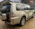 Бежевий Міцубісі Паджеро Вагон, об'ємом двигуна 3.2 л та пробігом 189 тис. км за 18300 $, фото 13 на Automoto.ua