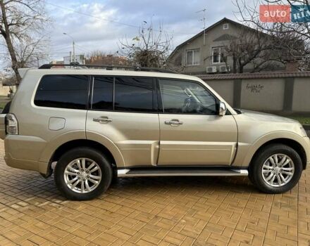 Бежевый Мицубиси Паджеро Вагон, объемом двигателя 3.2 л и пробегом 189 тыс. км за 18899 $, фото 9 на Automoto.ua