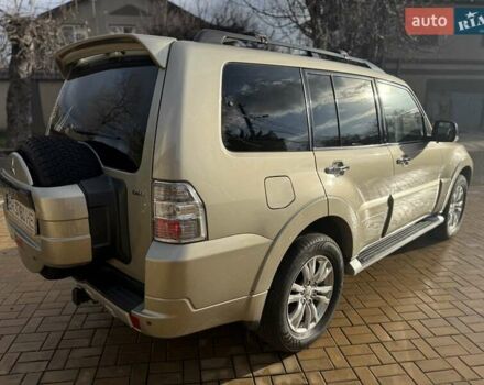 Бежевый Мицубиси Паджеро Вагон, объемом двигателя 3.2 л и пробегом 189 тыс. км за 18899 $, фото 11 на Automoto.ua