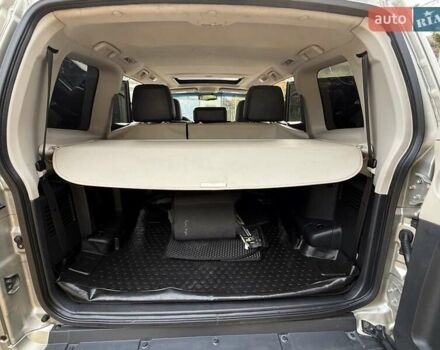 Бежевий Міцубісі Паджеро Вагон, об'ємом двигуна 3.2 л та пробігом 189 тис. км за 18300 $, фото 22 на Automoto.ua