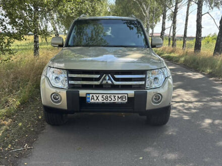 Мицубиси Паджеро Вагон 2007 в Борисполе на Automoto.ua Бежевый Мицубиси Паджеро Вагон, объемом двигателя 3.8 л и пробегом 217 тыс. км за 10999 $, фото 1 на Automoto.ua