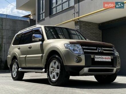 Мицубиси Паджеро Вагон 2007 в Хмельницком на Automoto.ua Бежевый Мицубиси Паджеро Вагон, объемом двигателя 3.83 л и пробегом 181 тыс. км за 12499 $, фото 1 на Automoto.ua