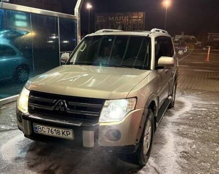 Бежевый Мицубиси Паджеро Вагон, объемом двигателя 3.8 л и пробегом 281 тыс. км за 7900 $, фото 1 на Automoto.ua