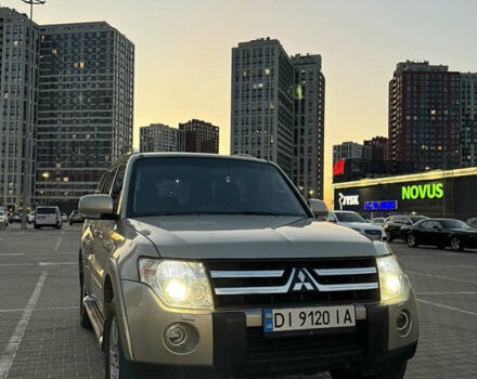 Бежевый Мицубиси Паджеро Вагон, объемом двигателя 2.97 л и пробегом 334 тыс. км за 11500 $, фото 1 на Automoto.ua