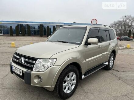 Мицубиси Паджеро Вагон 2010 в Кропивницком (Кировограде) на Automoto.ua Бежевый Мицубиси Паджеро Вагон, объемом двигателя 3.2 л и пробегом 188 тыс. км за 15999 $, фото 1 на Automoto.ua