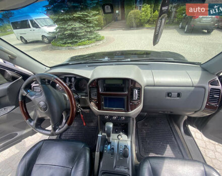 Чорний Міцубісі Паджеро Вагон, об'ємом двигуна 3.5 л та пробігом 188 тис. км за 8000 $, фото 24 на Automoto.ua