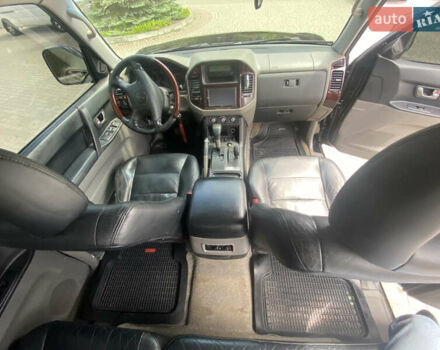 Чорний Міцубісі Паджеро Вагон, об'ємом двигуна 3.5 л та пробігом 188 тис. км за 8000 $, фото 17 на Automoto.ua