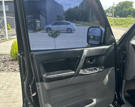 Черный Мицубиси Паджеро Вагон, объемом двигателя 3.5 л и пробегом 455 тыс. км за 6500 $, фото 27 на Automoto.ua