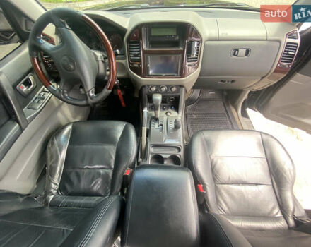 Чорний Міцубісі Паджеро Вагон, об'ємом двигуна 3.5 л та пробігом 188 тис. км за 8000 $, фото 15 на Automoto.ua