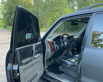 Чорний Міцубісі Паджеро Вагон, об'ємом двигуна 3.2 л та пробігом 311 тис. км за 10400 $, фото 11 на Automoto.ua