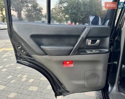 Черный Мицубиси Паджеро Вагон, объемом двигателя 3.5 л и пробегом 271 тыс. км за 6999 $, фото 30 на Automoto.ua