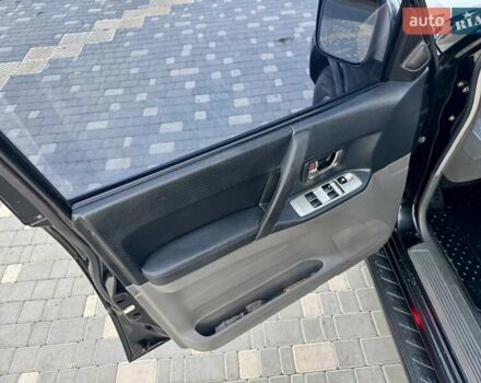 Черный Мицубиси Паджеро Вагон, объемом двигателя 3.5 л и пробегом 271 тыс. км за 6999 $, фото 40 на Automoto.ua