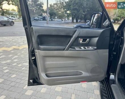 Черный Мицубиси Паджеро Вагон, объемом двигателя 3.5 л и пробегом 271 тыс. км за 6999 $, фото 39 на Automoto.ua