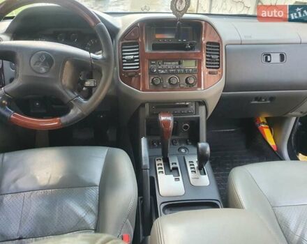 Чорний Міцубісі Паджеро Вагон, об'ємом двигуна 3 л та пробігом 228 тис. км за 12000 $, фото 13 на Automoto.ua