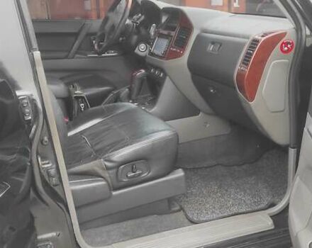 Черный Мицубиси Паджеро Вагон, объемом двигателя 3.5 л и пробегом 245 тыс. км за 10900 $, фото 6 на Automoto.ua