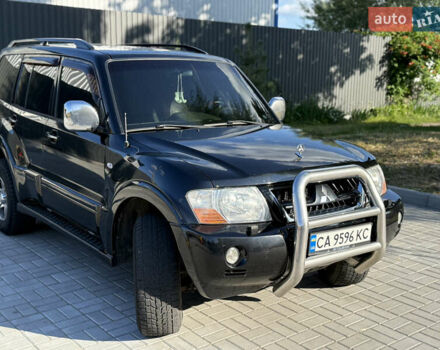 Черный Мицубиси Паджеро Вагон, объемом двигателя 3 л и пробегом 265 тыс. км за 9900 $, фото 1 на Automoto.ua