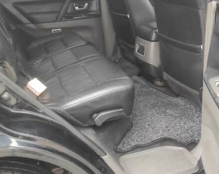 Черный Мицубиси Паджеро Вагон, объемом двигателя 3.5 л и пробегом 245 тыс. км за 10900 $, фото 5 на Automoto.ua