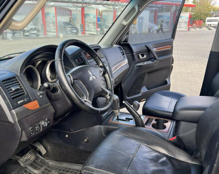 Черный Мицубиси Паджеро Вагон, объемом двигателя 2.97 л и пробегом 269 тыс. км за 9600 $, фото 9 на Automoto.ua