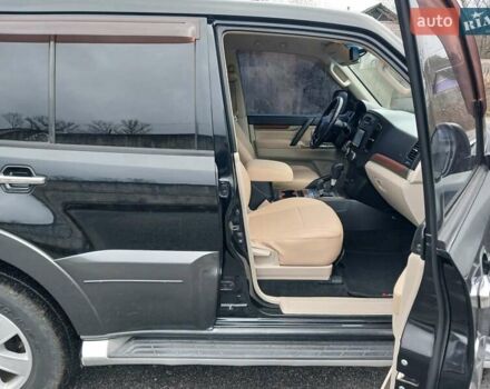 Черный Мицубиси Паджеро Вагон, объемом двигателя 2.97 л и пробегом 316 тыс. км за 11600 $, фото 2 на Automoto.ua