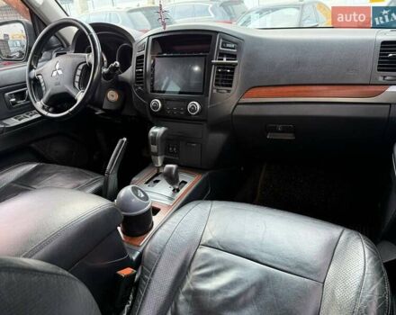 Черный Мицубиси Паджеро Вагон, объемом двигателя 3.2 л и пробегом 230 тыс. км за 13200 $, фото 19 на Automoto.ua
