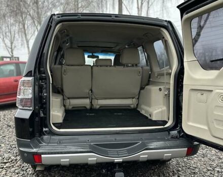 Черный Мицубиси Паджеро Вагон, объемом двигателя 3 л и пробегом 227 тыс. км за 11800 $, фото 8 на Automoto.ua