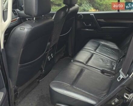 Черный Мицубиси Паджеро Вагон, объемом двигателя 3.2 л и пробегом 227 тыс. км за 9999 $, фото 7 на Automoto.ua