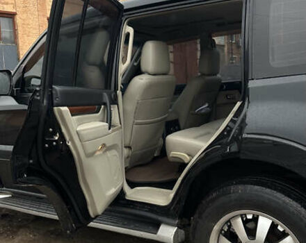 Чорний Міцубісі Паджеро Вагон, об'ємом двигуна 2.97 л та пробігом 220 тис. км за 12500 $, фото 6 на Automoto.ua