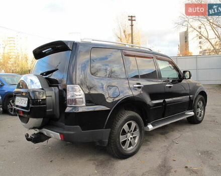 Чорний Міцубісі Паджеро Вагон, об'ємом двигуна 3 л та пробігом 254 тис. км за 10800 $, фото 5 на Automoto.ua