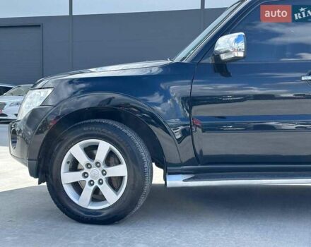 Черный Мицубиси Паджеро Вагон, объемом двигателя 3.2 л и пробегом 139 тыс. км за 14990 $, фото 2 на Automoto.ua