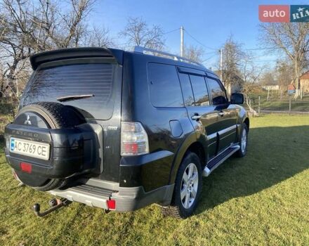 Черный Мицубиси Паджеро Вагон, объемом двигателя 3.2 л и пробегом 288 тыс. км за 12800 $, фото 4 на Automoto.ua