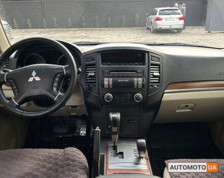 Черный Мицубиси Паджеро Вагон, объемом двигателя 3.2 л и пробегом 156 тыс. км за 12700 $, фото 12 на Automoto.ua