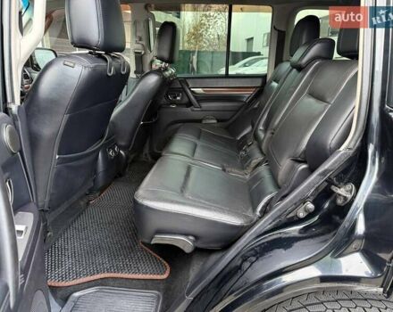 Черный Мицубиси Паджеро Вагон, объемом двигателя 3.2 л и пробегом 230 тыс. км за 13200 $, фото 10 на Automoto.ua