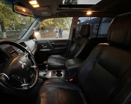 Чорний Міцубісі Паджеро Вагон, об'ємом двигуна 3.8 л та пробігом 208 тис. км за 11500 $, фото 9 на Automoto.ua