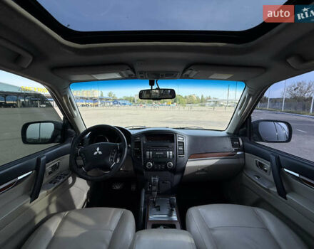 Черный Мицубиси Паджеро Вагон, объемом двигателя 3 л и пробегом 250 тыс. км за 8500 $, фото 8 на Automoto.ua