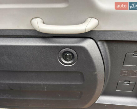 Чорний Міцубісі Паджеро Вагон, об'ємом двигуна 3.2 л та пробігом 270 тис. км за 12950 $, фото 39 на Automoto.ua