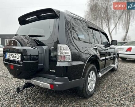 Черный Мицубиси Паджеро Вагон, объемом двигателя 3 л и пробегом 227 тыс. км за 11800 $, фото 4 на Automoto.ua