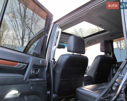 Чорний Міцубісі Паджеро Вагон, об'ємом двигуна 3 л та пробігом 254 тис. км за 10800 $, фото 34 на Automoto.ua