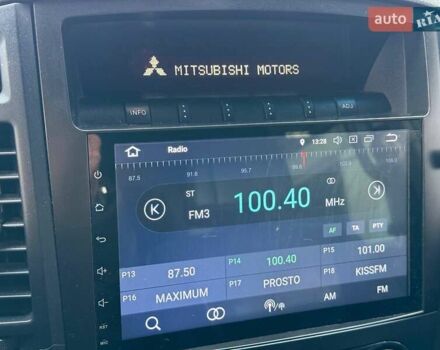 Черный Мицубиси Паджеро Вагон, объемом двигателя 3.2 л и пробегом 230 тыс. км за 13200 $, фото 26 на Automoto.ua