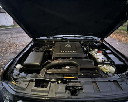 Чорний Міцубісі Паджеро Вагон, об'ємом двигуна 3.8 л та пробігом 208 тис. км за 11500 $, фото 38 на Automoto.ua