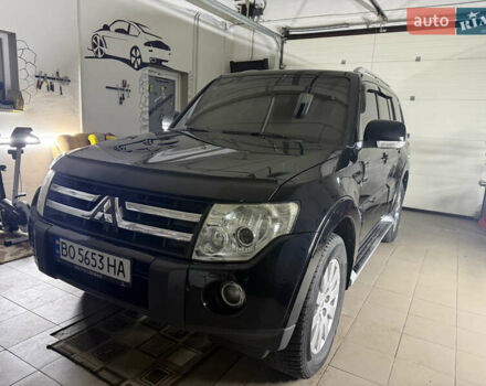 Чорний Міцубісі Паджеро Вагон, об'ємом двигуна 3.2 л та пробігом 270 тис. км за 12950 $, фото 1 на Automoto.ua