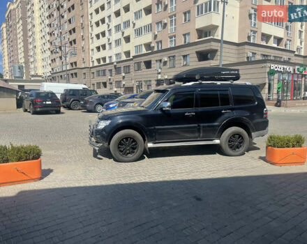 Черный Мицубиси Паджеро Вагон, объемом двигателя 3.83 л и пробегом 315 тыс. км за 12000 $, фото 7 на Automoto.ua