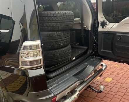 Чорний Міцубісі Паджеро Вагон, об'ємом двигуна 3.2 л та пробігом 180 тис. км за 13000 $, фото 5 на Automoto.ua