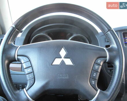 Чорний Міцубісі Паджеро Вагон, об'ємом двигуна 3 л та пробігом 254 тис. км за 10800 $, фото 75 на Automoto.ua