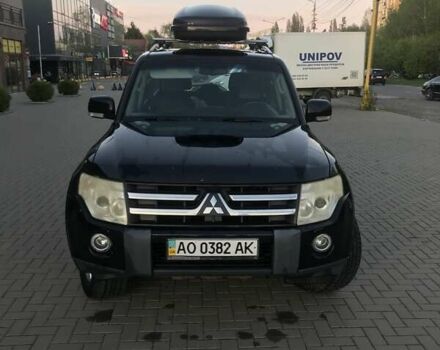 Черный Мицубиси Паджеро Вагон, объемом двигателя 3.2 л и пробегом 284 тыс. км за 12000 $, фото 1 на Automoto.ua