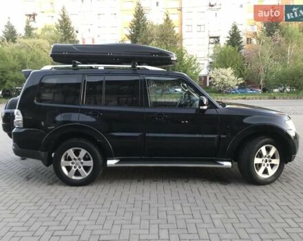 Черный Мицубиси Паджеро Вагон, объемом двигателя 3.2 л и пробегом 284 тыс. км за 12000 $, фото 4 на Automoto.ua