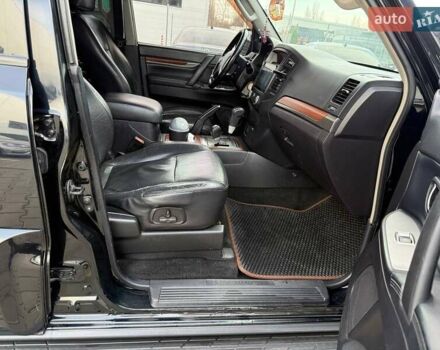 Черный Мицубиси Паджеро Вагон, объемом двигателя 3.2 л и пробегом 230 тыс. км за 13200 $, фото 20 на Automoto.ua